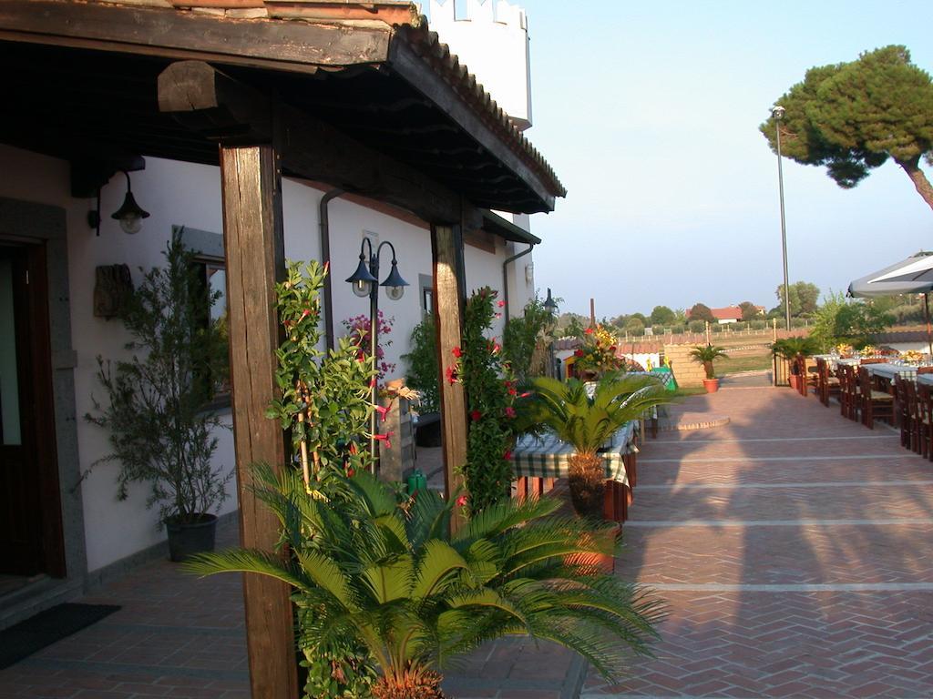 Agriturismo Torre Cristina Aprilia Exteriér fotografie